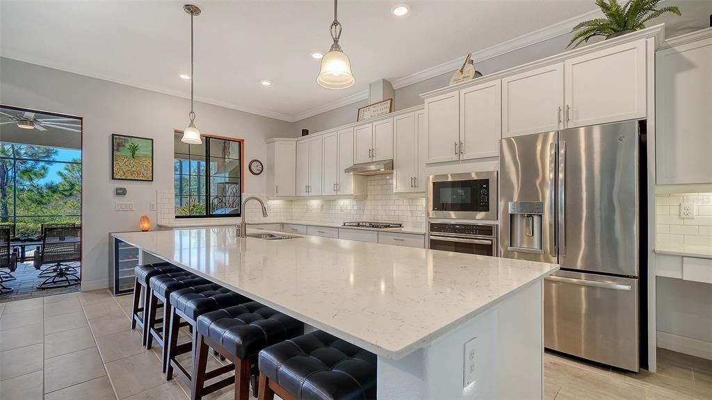 Active With Contract: $698,750 (3 beds, 2 baths, 2006 Square Feet)