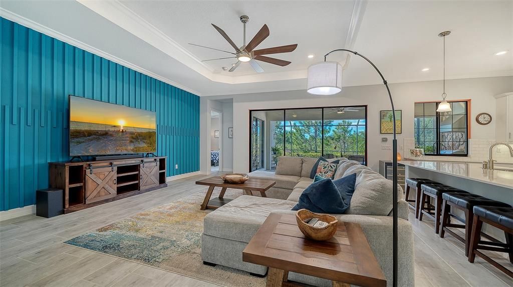 Active With Contract: $698,750 (3 beds, 2 baths, 2006 Square Feet)