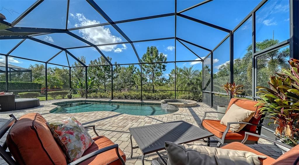 Active With Contract: $698,750 (3 beds, 2 baths, 2006 Square Feet)