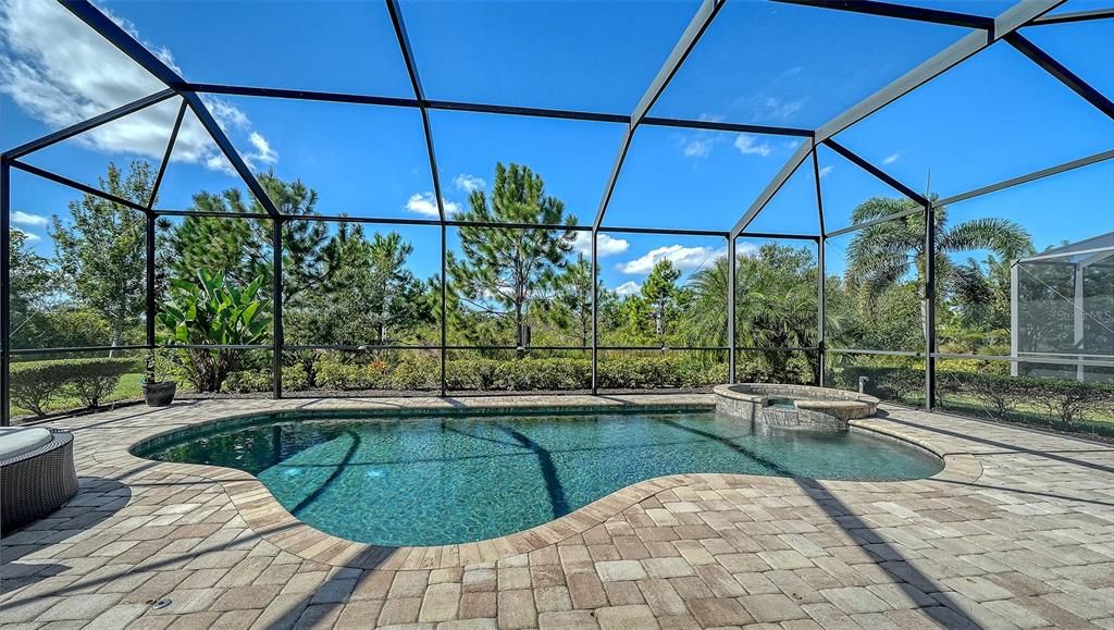 Active With Contract: $698,750 (3 beds, 2 baths, 2006 Square Feet)