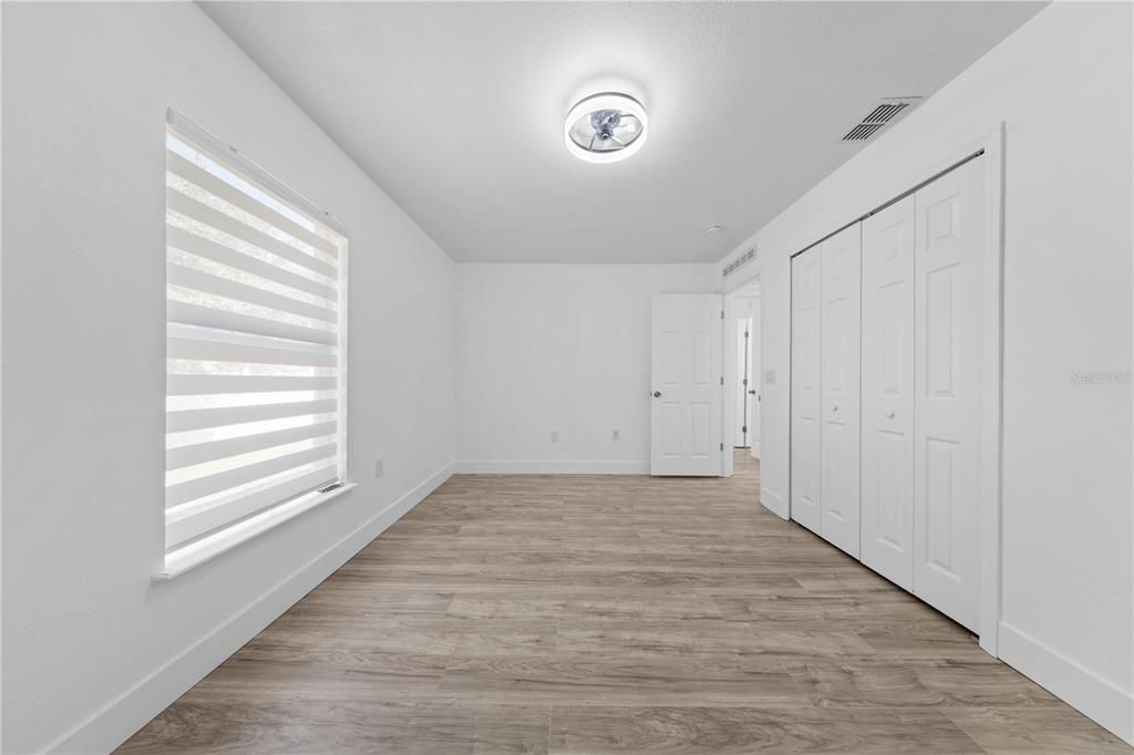 Activo con contrato: $349,000 (4 camas, 3 baños, 2088 Pies cuadrados)