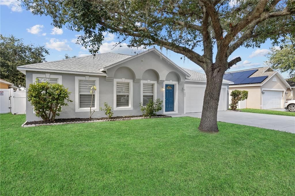 Activo con contrato: $349,000 (4 camas, 3 baños, 2088 Pies cuadrados)