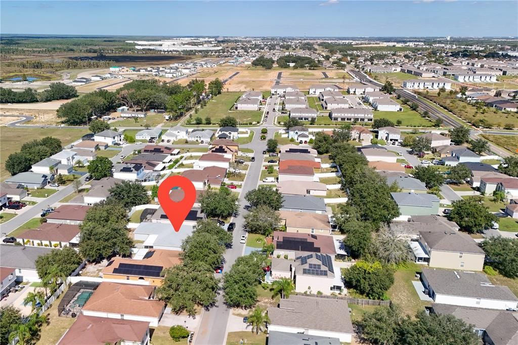 Activo con contrato: $349,000 (4 camas, 3 baños, 2088 Pies cuadrados)