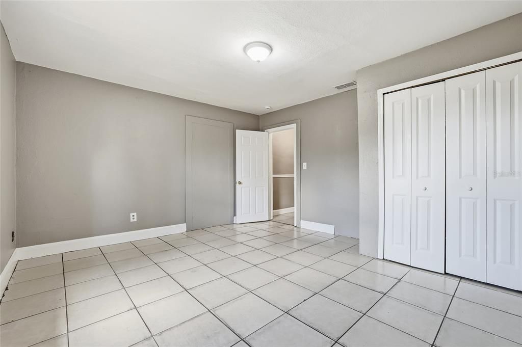 На продажу: $269,000 (4 спален, 0 ванн, 1560 Квадратных фут)