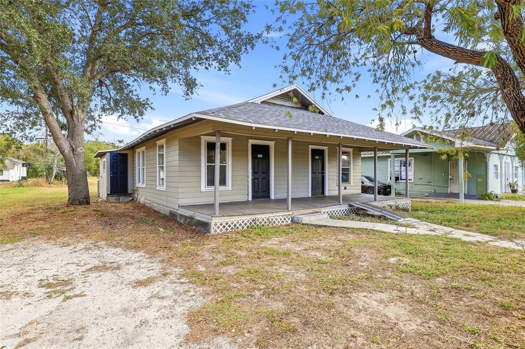 На продажу: $269,000 (4 спален, 0 ванн, 1560 Квадратных фут)