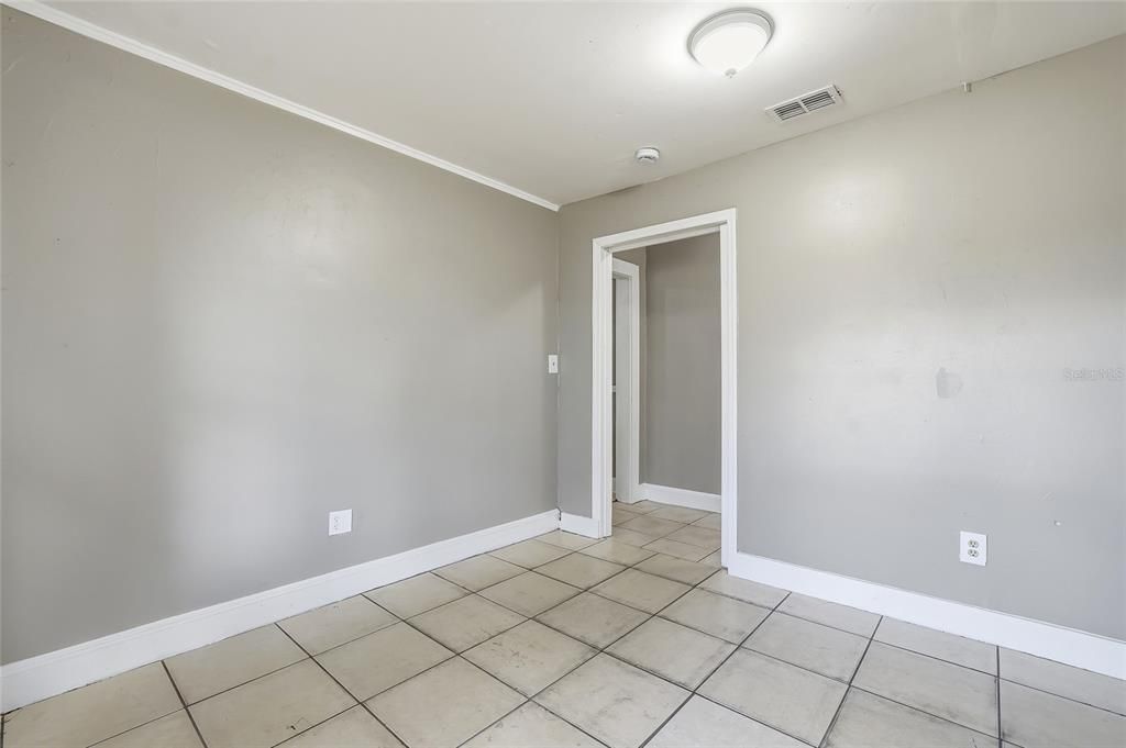 На продажу: $269,000 (4 спален, 0 ванн, 1560 Квадратных фут)