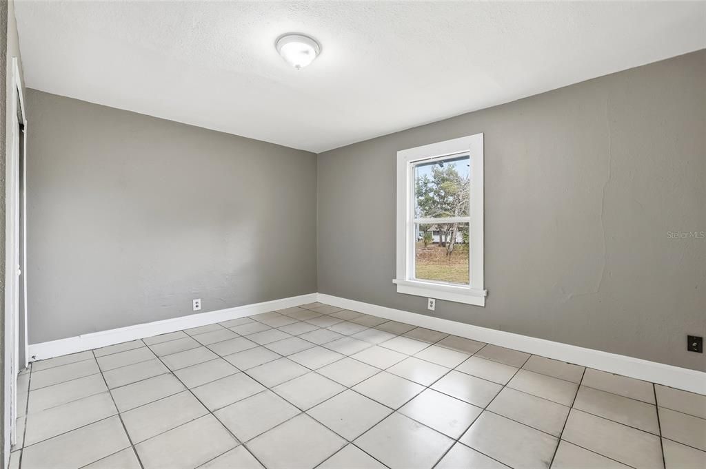 На продажу: $269,000 (4 спален, 0 ванн, 1560 Квадратных фут)