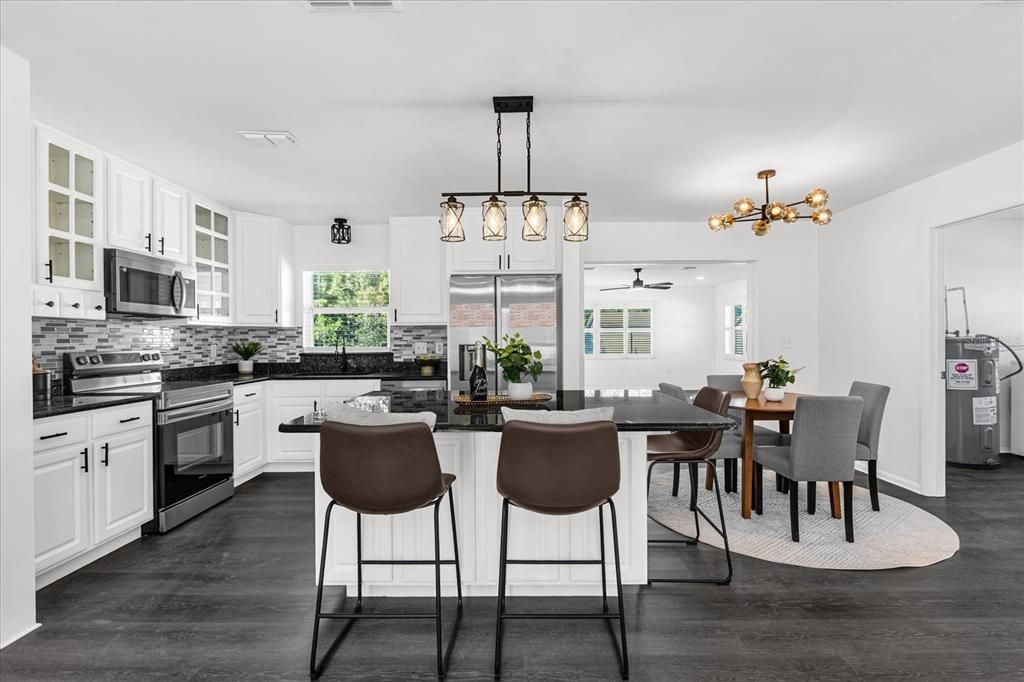 待售: $344,000 (3 贝兹, 2 浴室, 1460 平方英尺)