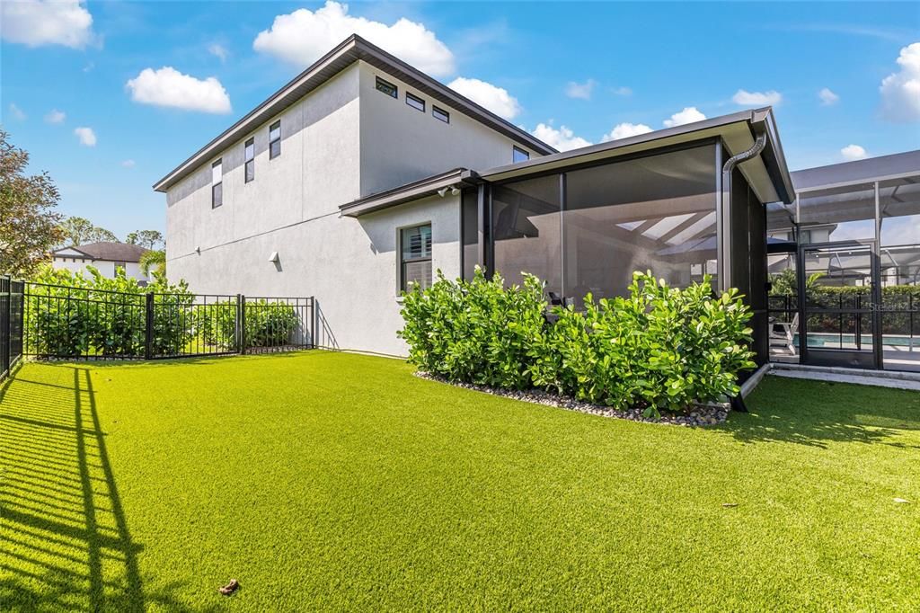 合同活跃: $1,349,000 (5 贝兹, 3 浴室, 3748 平方英尺)