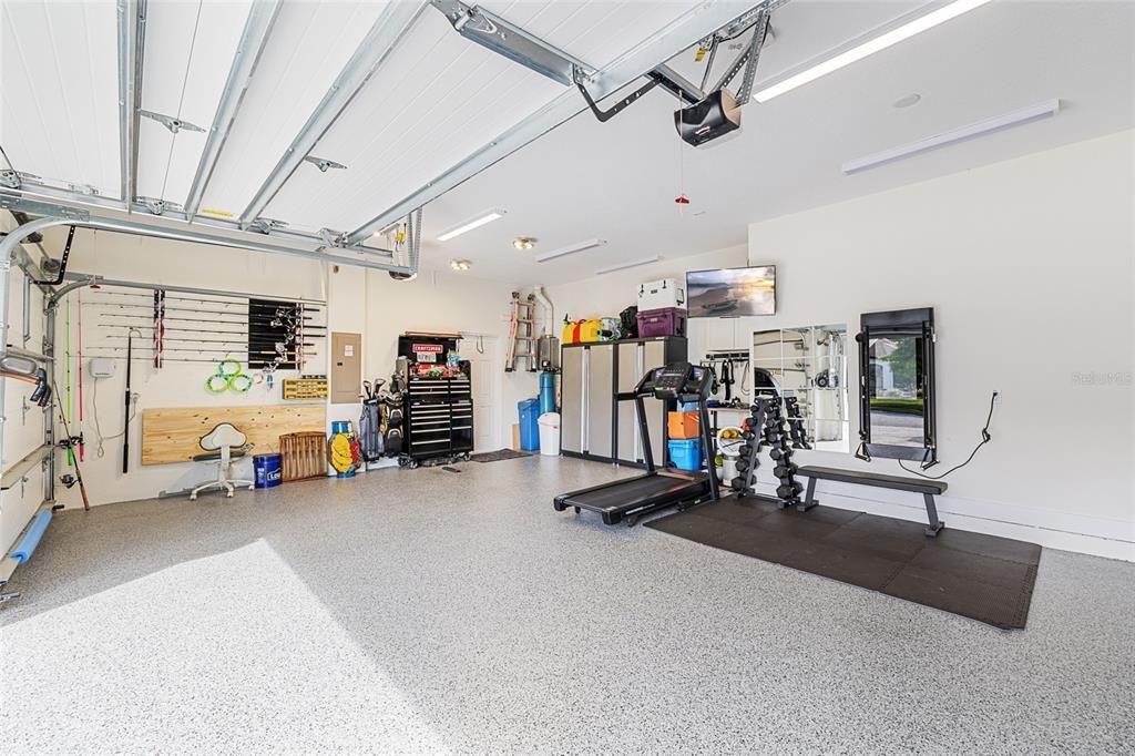 合同活跃: $1,349,000 (5 贝兹, 3 浴室, 3748 平方英尺)