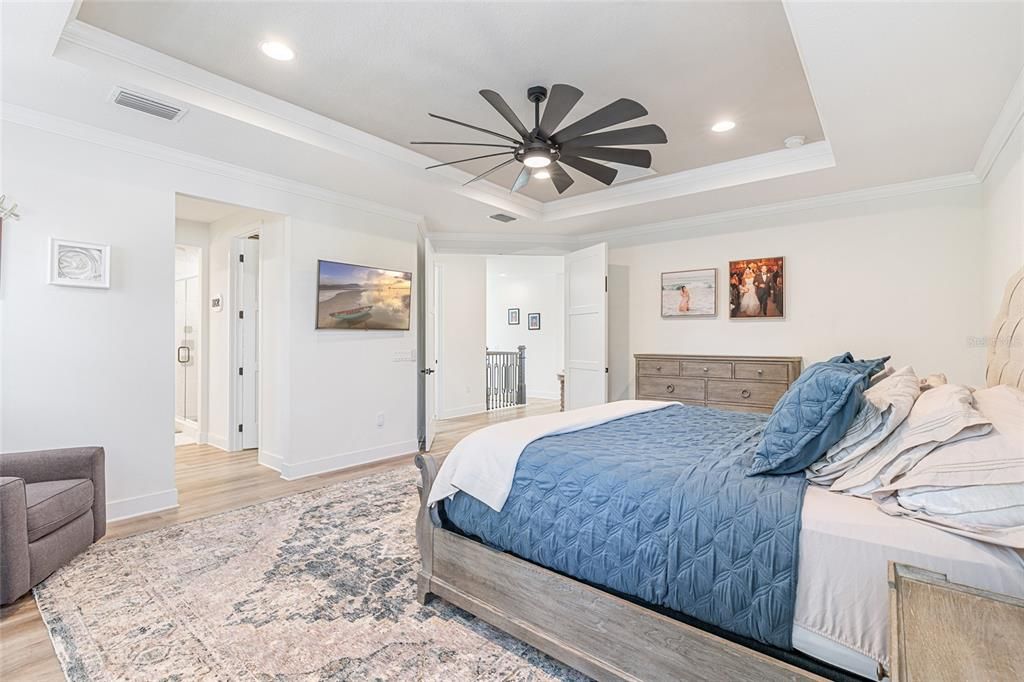 合同活跃: $1,349,000 (5 贝兹, 3 浴室, 3748 平方英尺)