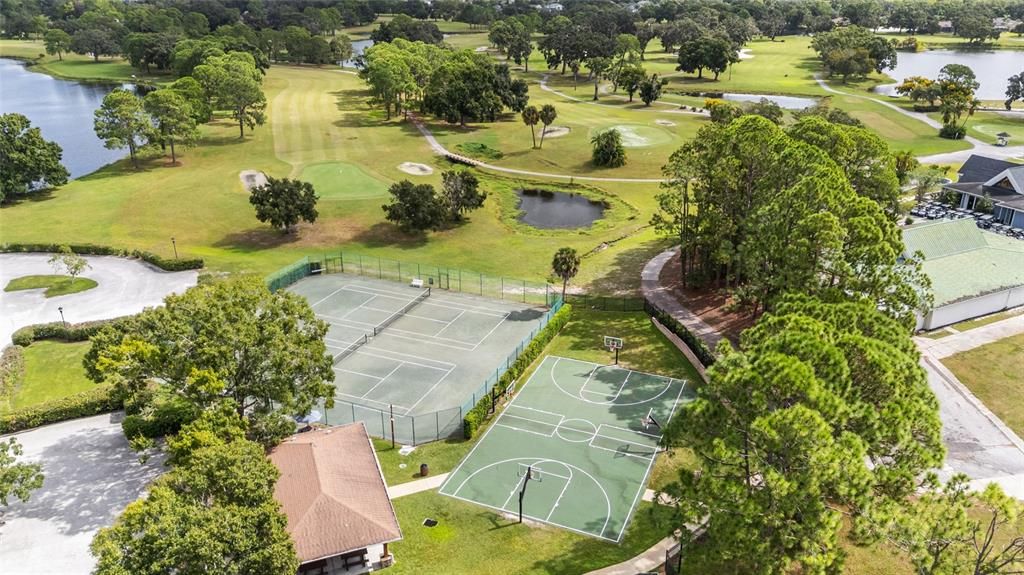 合同活跃: $1,349,000 (5 贝兹, 3 浴室, 3748 平方英尺)