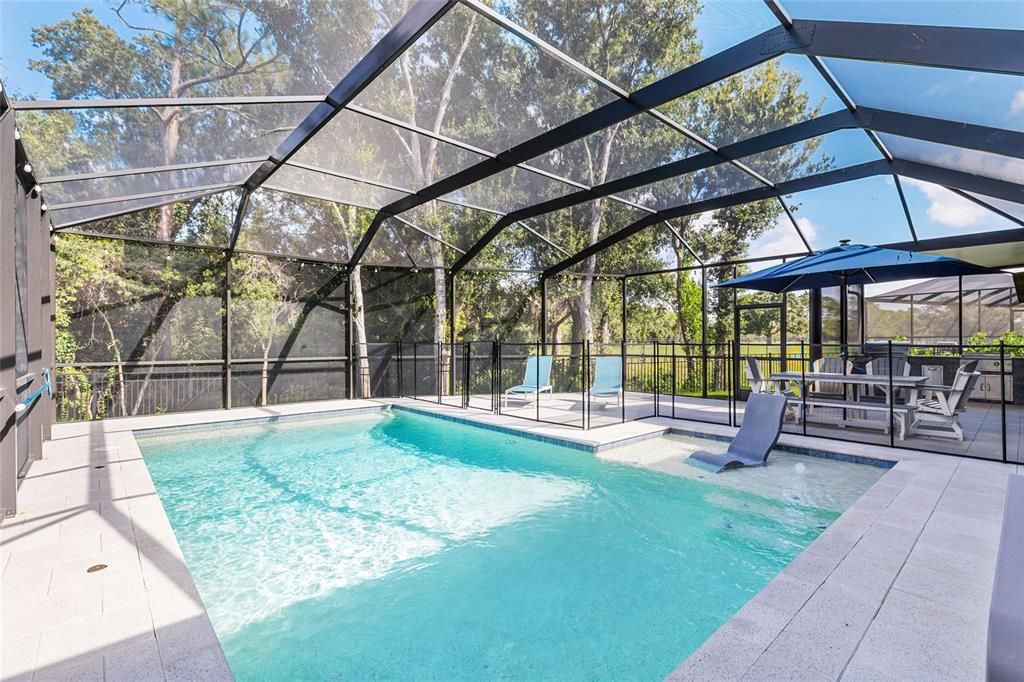 合同活跃: $1,349,000 (5 贝兹, 3 浴室, 3748 平方英尺)