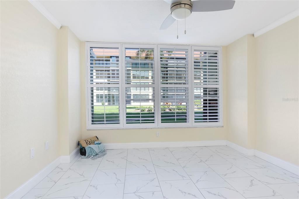 For Sale: $479,900 (2 beds, 2 baths, 935 Square Feet)