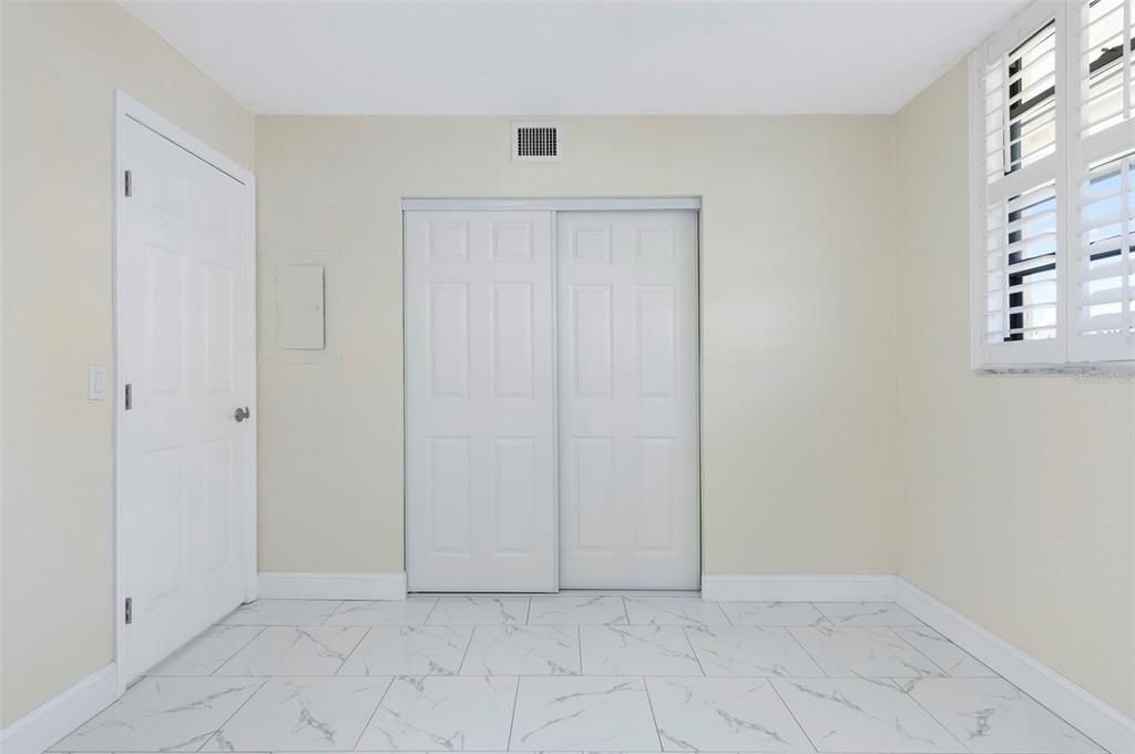 For Sale: $479,900 (2 beds, 2 baths, 935 Square Feet)