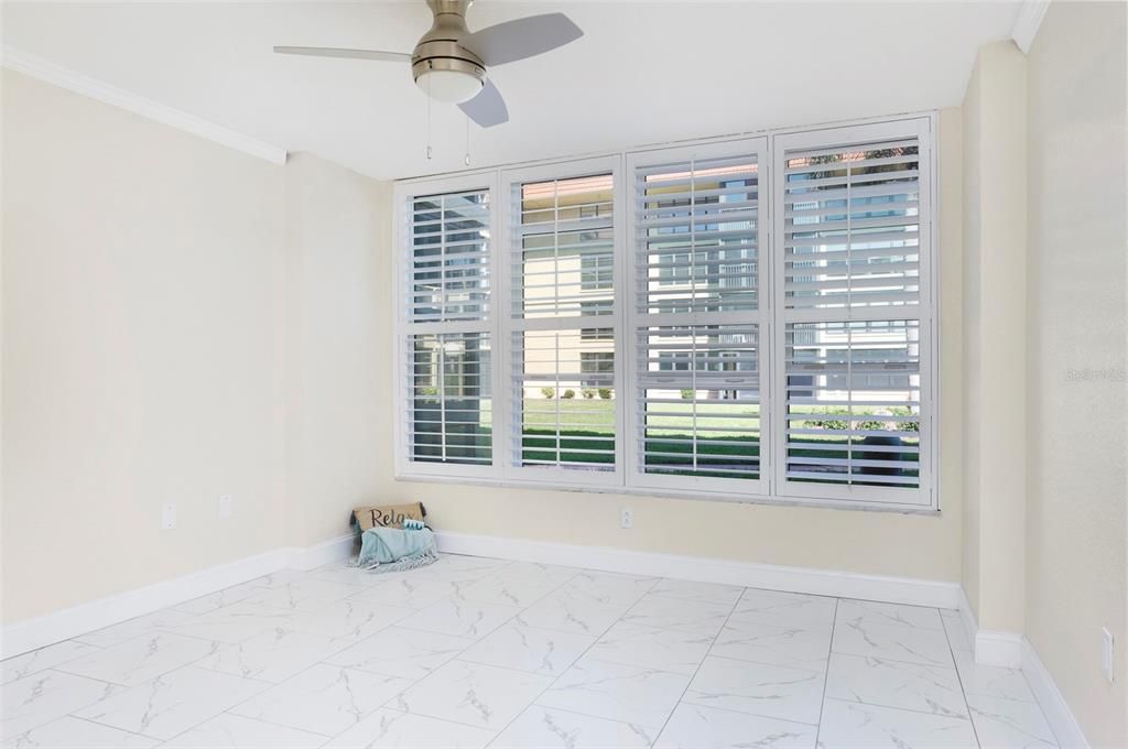 For Sale: $479,900 (2 beds, 2 baths, 935 Square Feet)