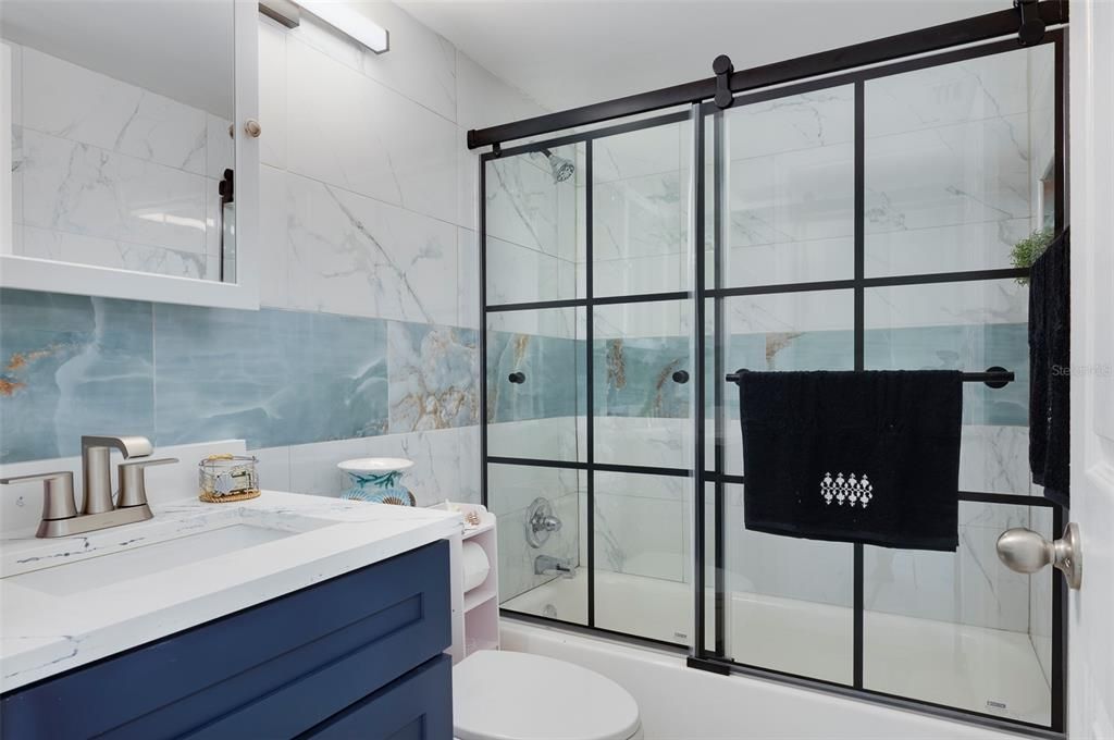 For Sale: $479,900 (2 beds, 2 baths, 935 Square Feet)