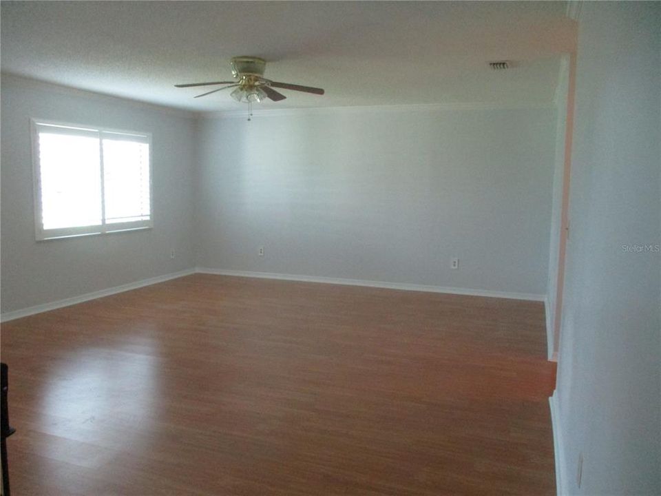 出租: $1,800 (2 贝兹, 2 浴室, 1149 平方英尺)