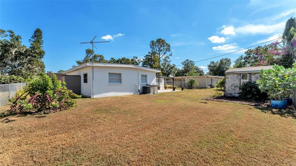 Под контрактом: $260,000 (4 спален, 2 ванн, 1290 Квадратных фут)