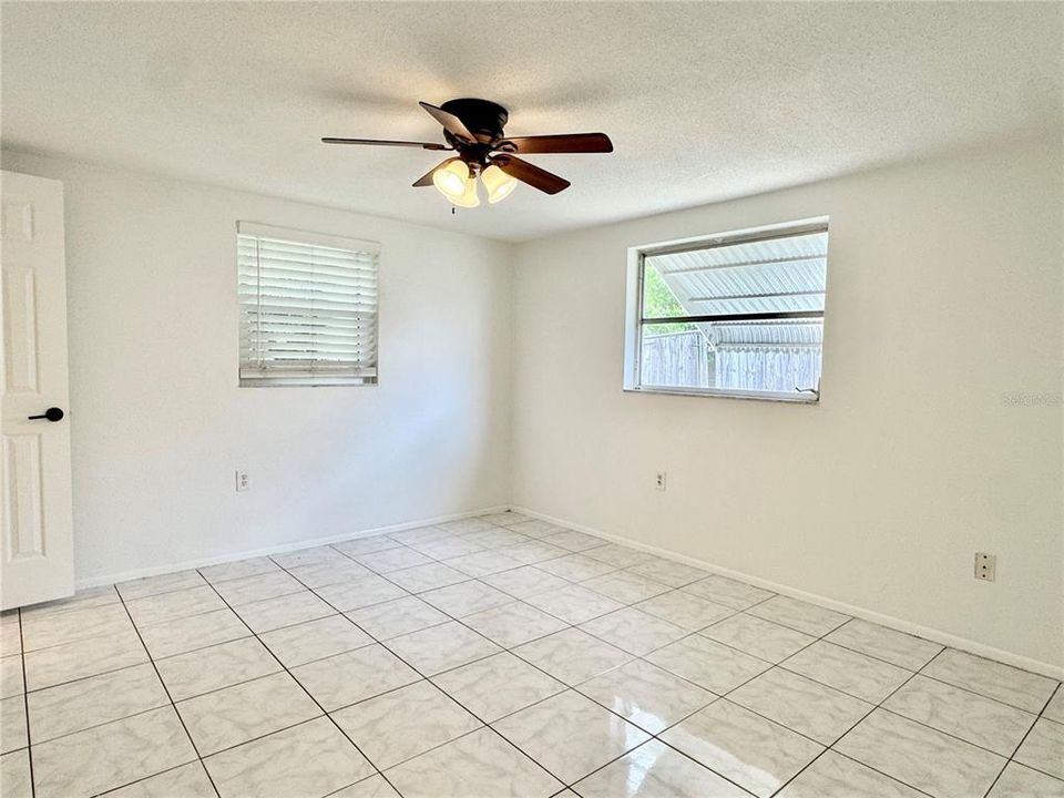 For Rent: $1,650 (2 beds, 2 baths, 990 Square Feet)