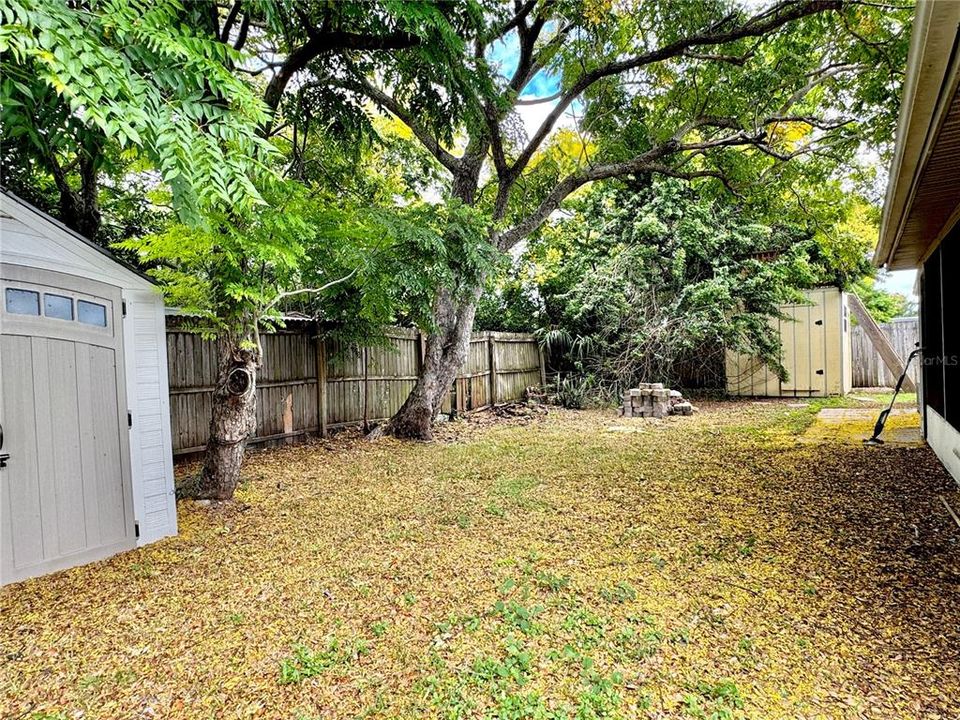 For Rent: $1,650 (2 beds, 2 baths, 990 Square Feet)