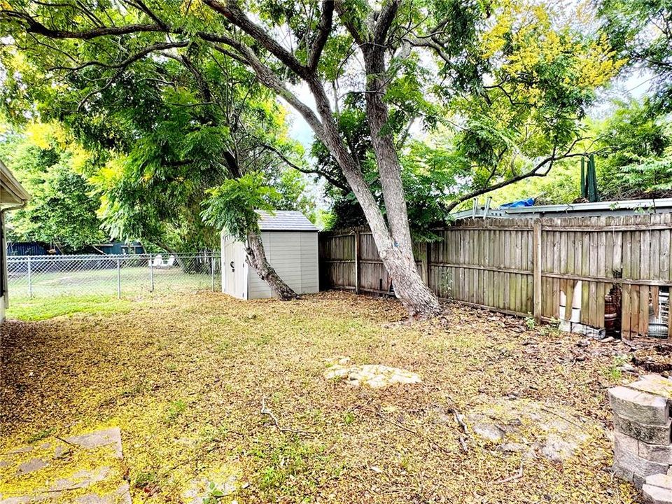 For Rent: $1,650 (2 beds, 2 baths, 990 Square Feet)