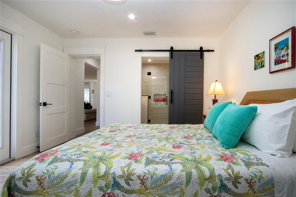 En Venta: $619,000 (3 camas, 3 baños, 2270 Pies cuadrados)