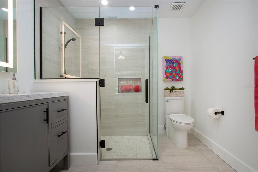 En Venta: $619,000 (3 camas, 3 baños, 2270 Pies cuadrados)