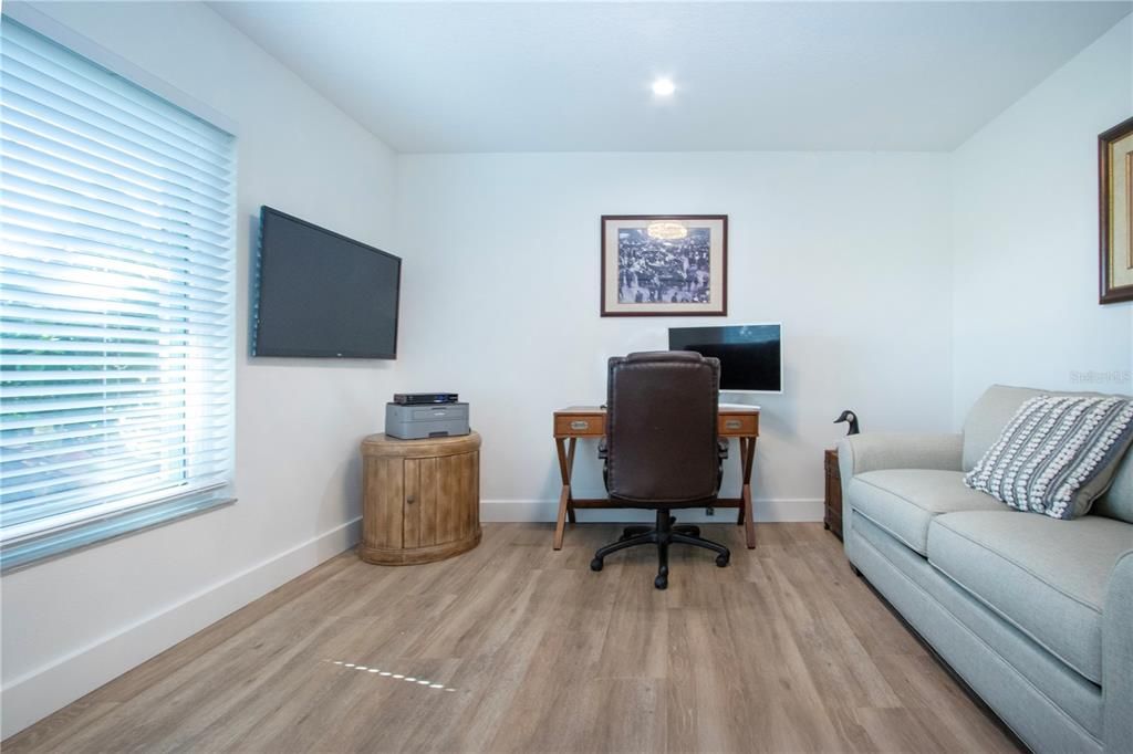 En Venta: $619,000 (3 camas, 3 baños, 2270 Pies cuadrados)