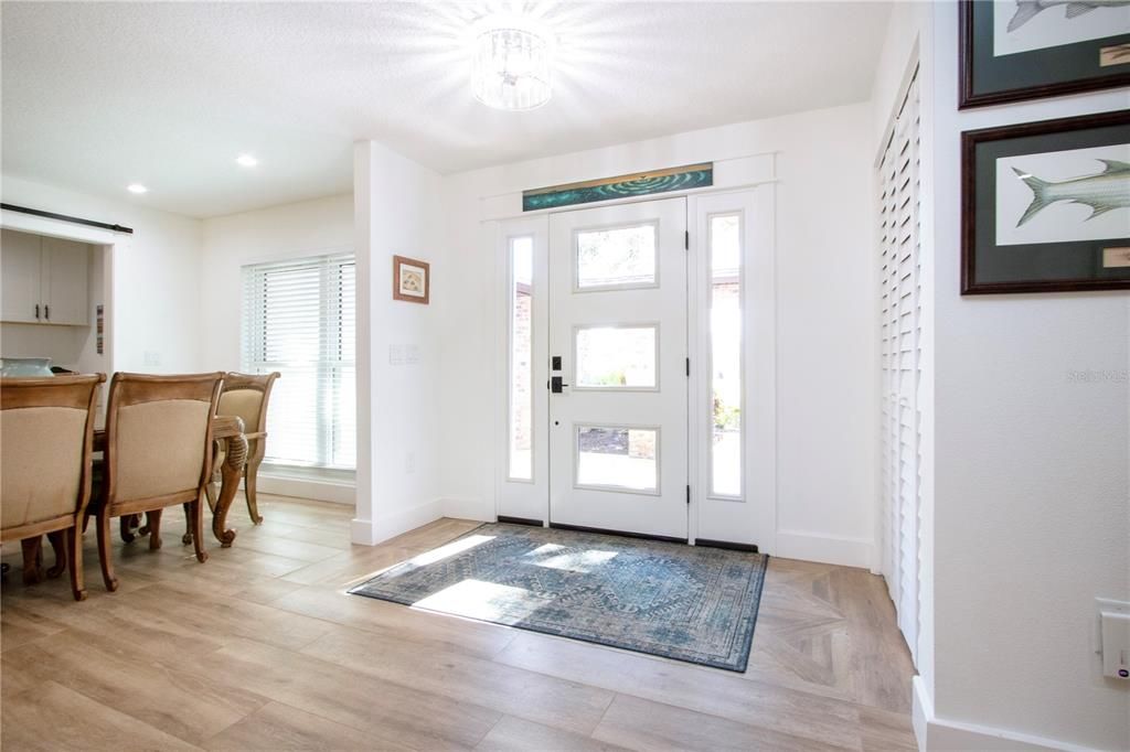 En Venta: $619,000 (3 camas, 3 baños, 2270 Pies cuadrados)