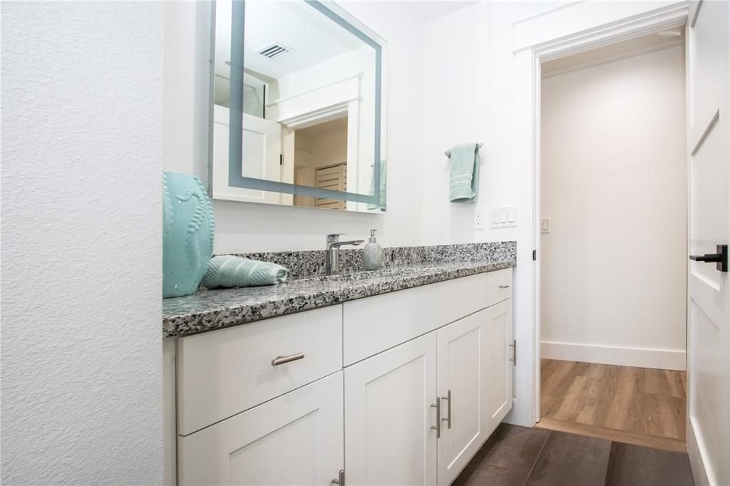 En Venta: $619,000 (3 camas, 3 baños, 2270 Pies cuadrados)