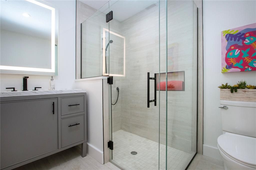 En Venta: $619,000 (3 camas, 3 baños, 2270 Pies cuadrados)