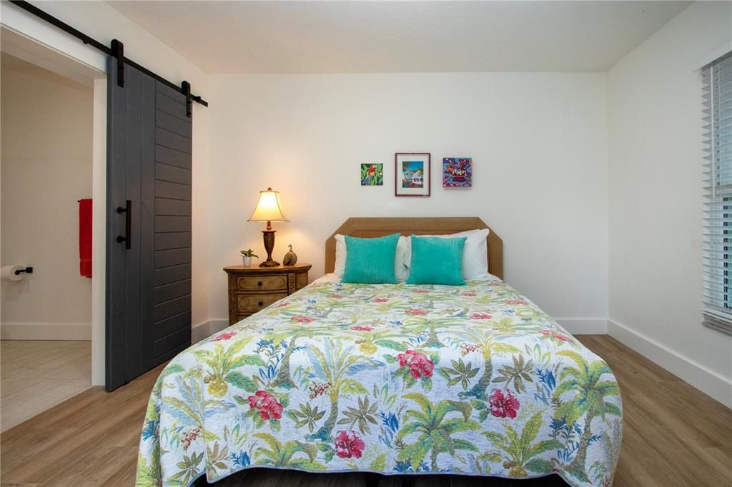 En Venta: $619,000 (3 camas, 3 baños, 2270 Pies cuadrados)