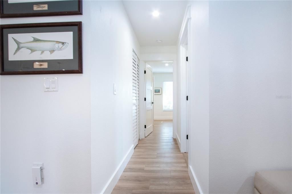 En Venta: $619,000 (3 camas, 3 baños, 2270 Pies cuadrados)