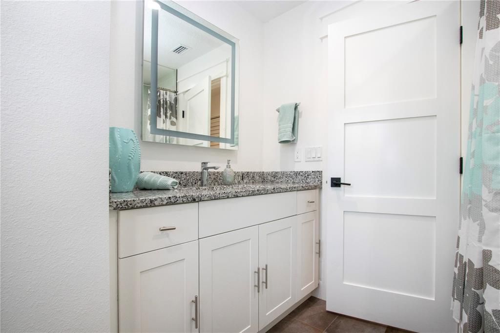 En Venta: $619,000 (3 camas, 3 baños, 2270 Pies cuadrados)