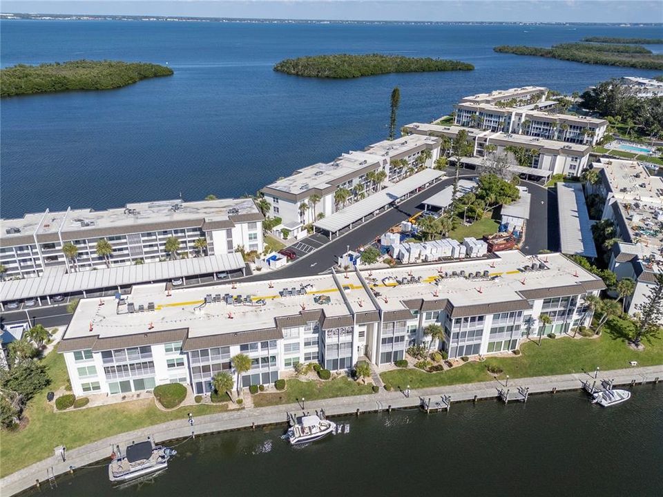 待售: $370,000 (1 贝兹, 1 浴室, 837 平方英尺)