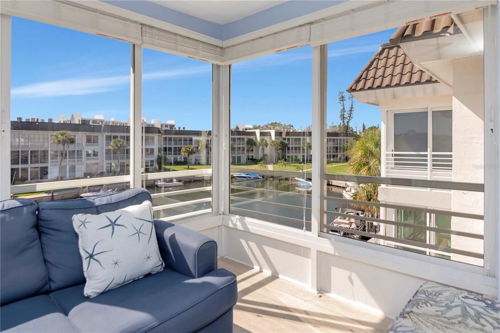 待售: $370,000 (1 贝兹, 1 浴室, 837 平方英尺)