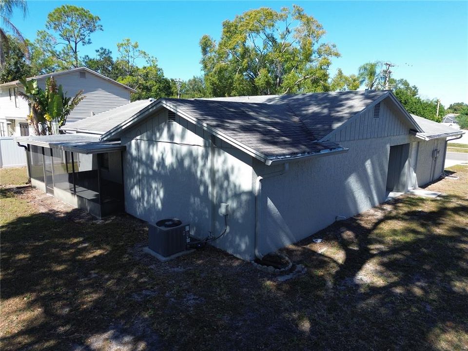 Activo con contrato: $405,000 (3 camas, 2 baños, 1542 Pies cuadrados)