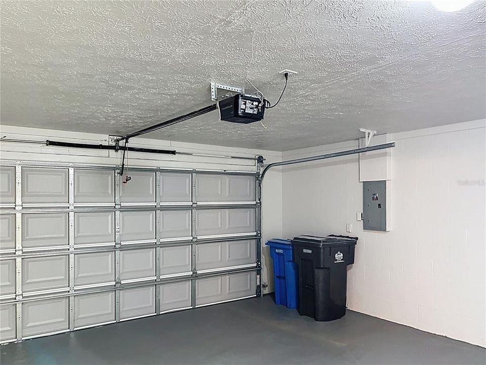 Activo con contrato: $405,000 (3 camas, 2 baños, 1542 Pies cuadrados)