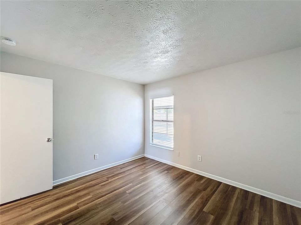 Activo con contrato: $405,000 (3 camas, 2 baños, 1542 Pies cuadrados)