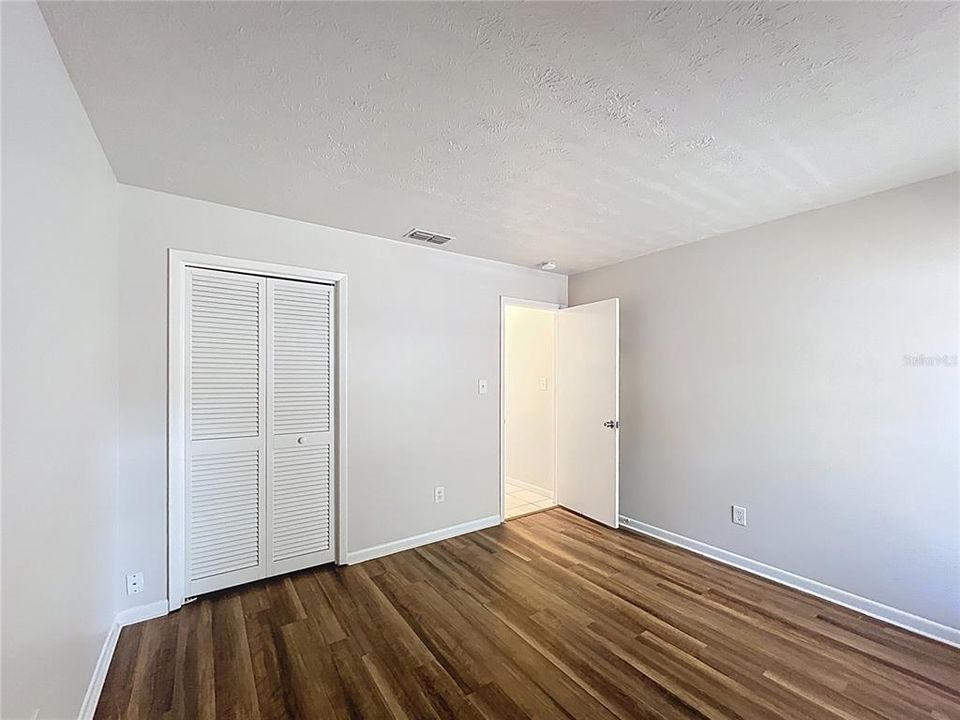 Activo con contrato: $405,000 (3 camas, 2 baños, 1542 Pies cuadrados)