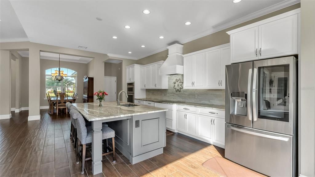 合同活跃: $750,000 (3 贝兹, 3 浴室, 2879 平方英尺)