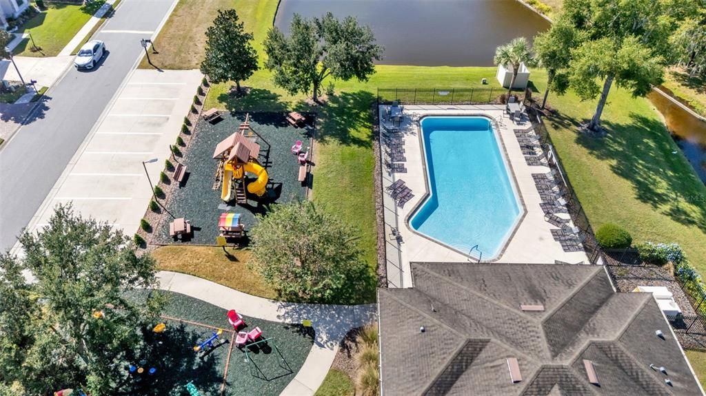 合同活跃: $750,000 (3 贝兹, 3 浴室, 2879 平方英尺)