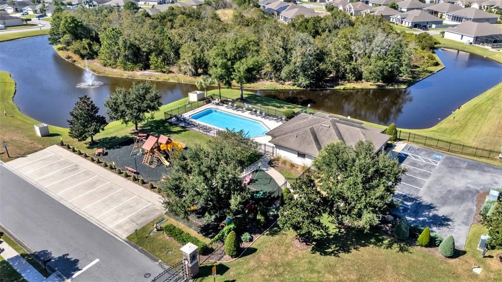 合同活跃: $750,000 (3 贝兹, 3 浴室, 2879 平方英尺)