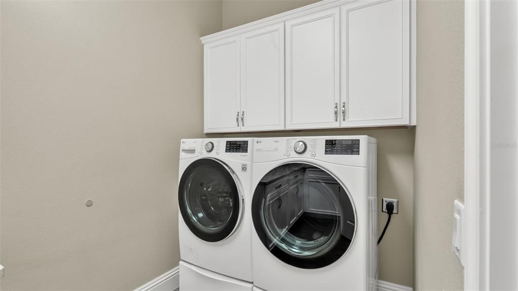 合同活跃: $750,000 (3 贝兹, 3 浴室, 2879 平方英尺)