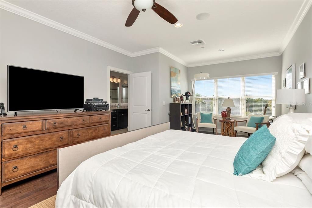 待售: $1,240,000 (4 贝兹, 3 浴室, 1935 平方英尺)