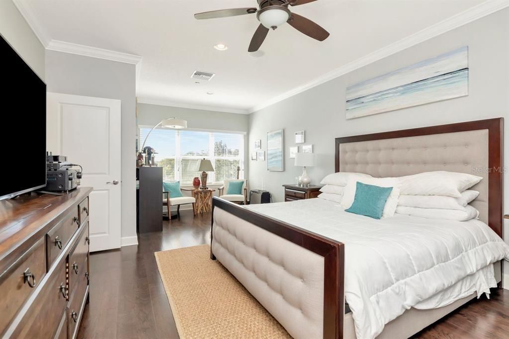 待售: $1,240,000 (4 贝兹, 3 浴室, 1935 平方英尺)