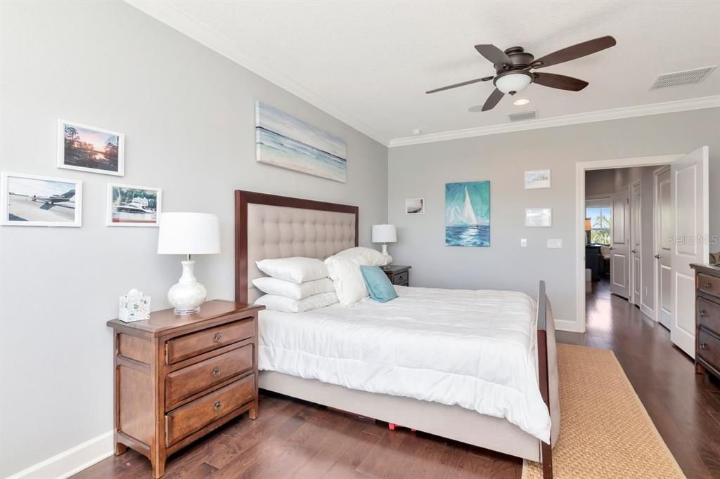 待售: $1,240,000 (4 贝兹, 3 浴室, 1935 平方英尺)