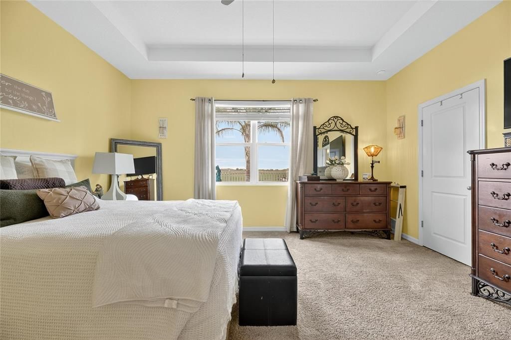 For Sale: $345,000 (3 beds, 2 baths, 1852 Square Feet)