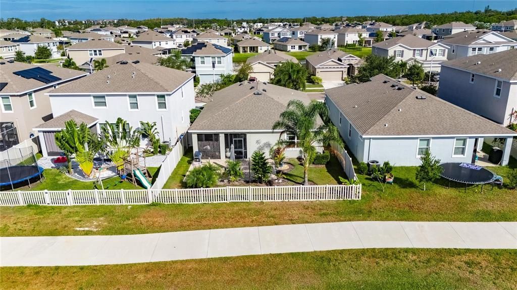 For Sale: $345,000 (3 beds, 2 baths, 1852 Square Feet)